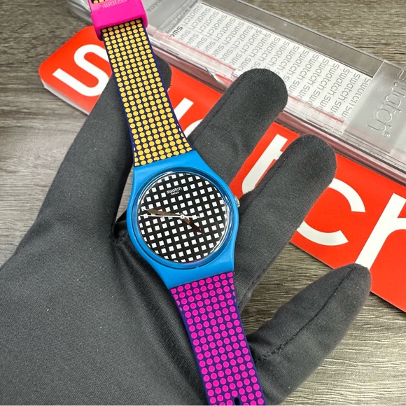 NEW✅ Swatch Africana BEHIND THE WALL Multicolor Dots Women's 34mm Watch GS146 - Picture 1 of 13